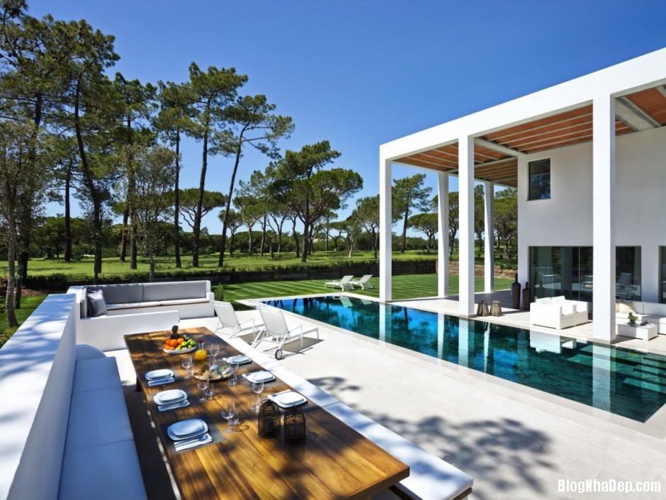 Mẫu nhà đẹp cạnh sân golf tại Bồ Đào Nha