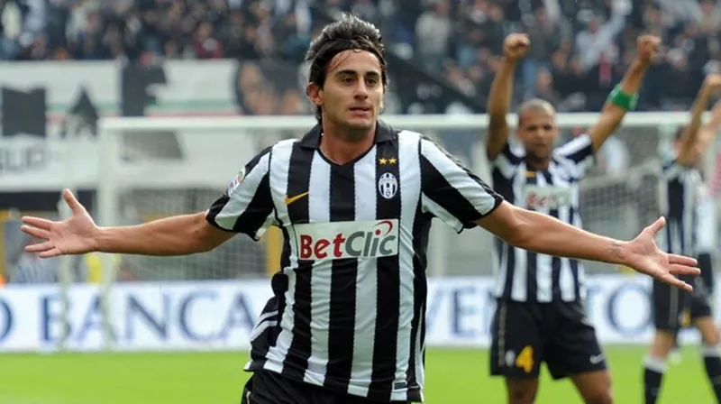 Alberto Aquilani Là Ai? Thành Tựu Nổi Bật Của Tiền Vệ Người Ý