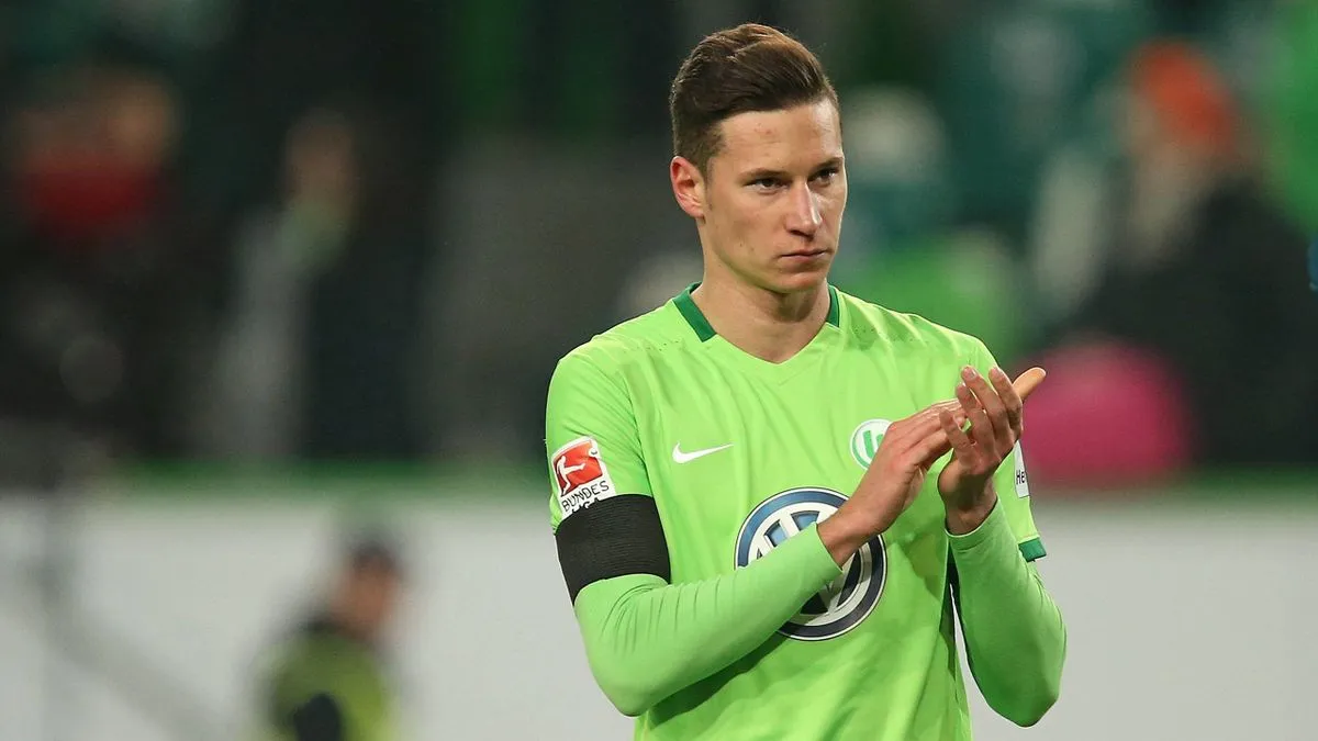 Julian Draxler Là Ai? Cầu Thủ Bóng Đá Chuyên Nghiệp Người Đức