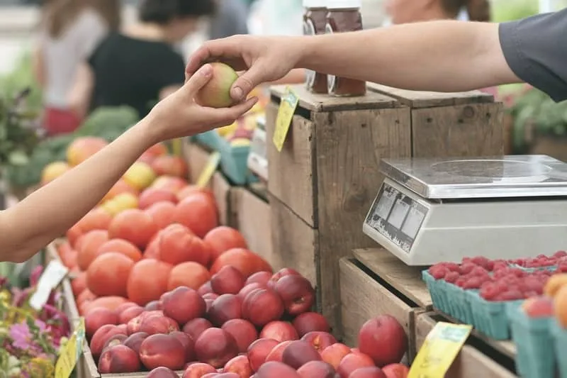 Mơ Thấy Đi Mua Đồ Ăn Có Ý Nghĩa Gì? Nên Chọn Con Số Nào?