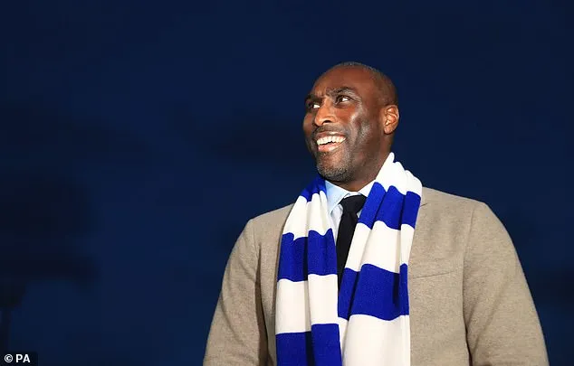 Sol Campbell Là Ai? Sự Nghiệp Của Ngôi Sao Bóng Đá Người Anh