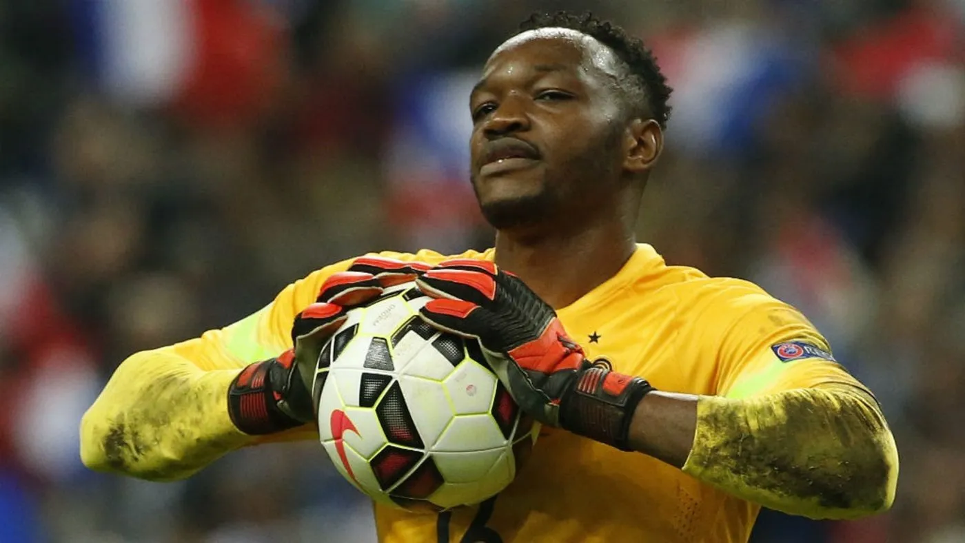 Steve Mandanda Là Ai? Sự Nghiệp Của Thủ Môn Bóng Đá Người Pháp