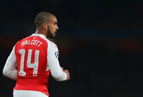 Theo Walcott Là Ai? Sự Nghiệp Bóng Đá Và Cuộc Sống Của Nam Cầu Thủ