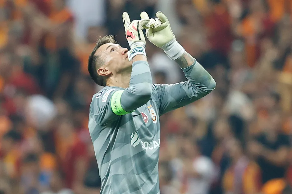 Tiểu Sử Fernando Muslera – Thủ Môn Nổi Tiếng Của Uruguay