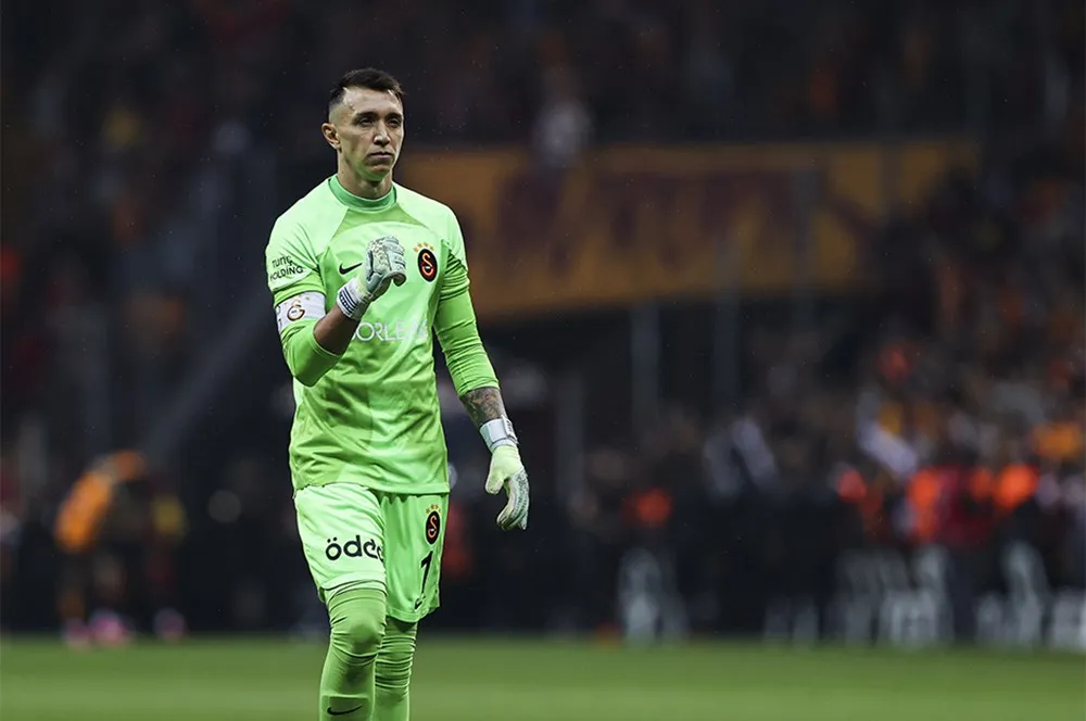 Tiểu Sử Fernando Muslera – Thủ Môn Nổi Tiếng Của Uruguay